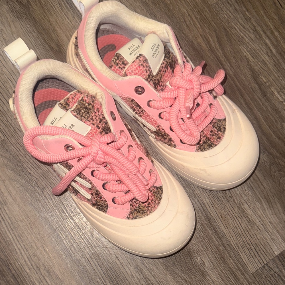 KILLWINNER Smile Sneakers